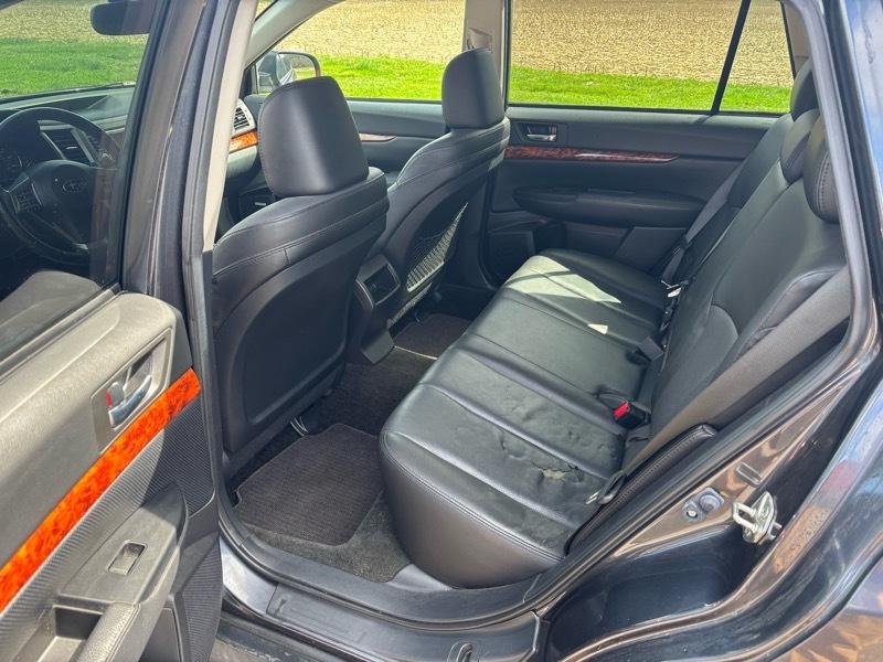 Subaru Outback 2.5i Limited 2012