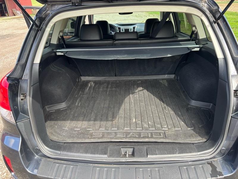 Subaru Outback 2.5i Limited 2012