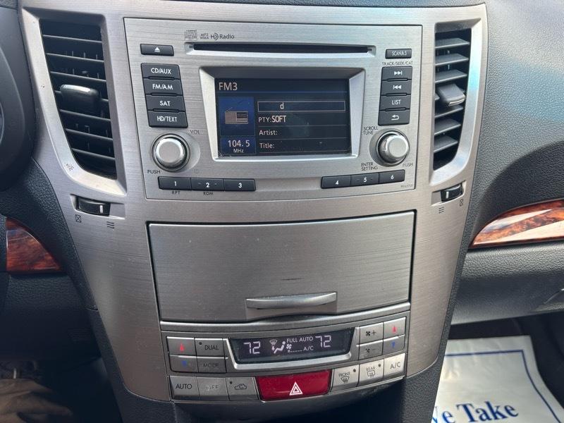 Subaru Outback 2.5i Limited 2012