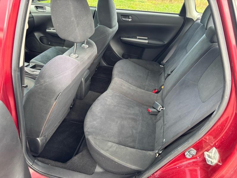 2011 Subaru Impreza 2.5i Premium - Photo 11