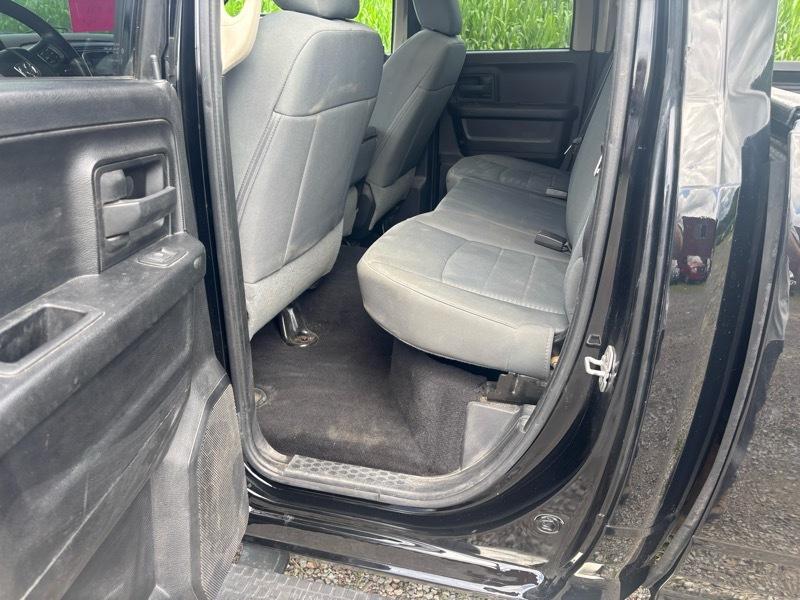 RAM 1500 Tradesman Quad Cab 4WD 2015