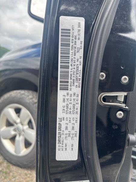 RAM 1500 Tradesman Quad Cab 4WD 2015