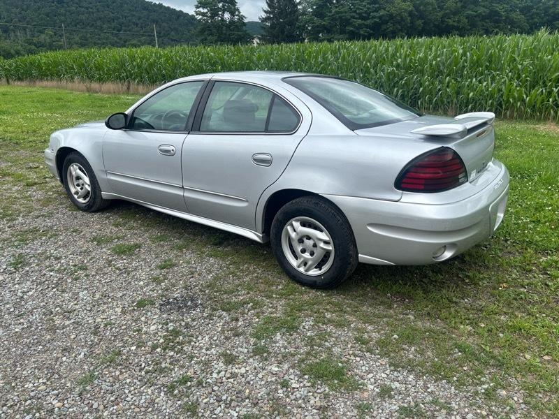 Pontiac Grand Am SE1 sedan 2004