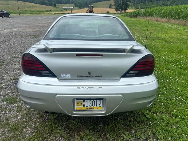 Pontiac Grand Am SE1 sedan 2004