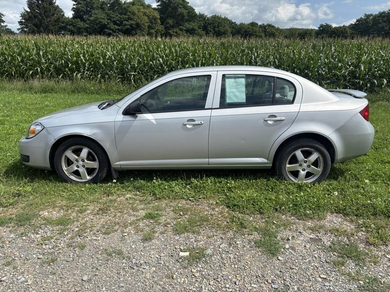 Chevrolet Cobalt LS Sedan 2005