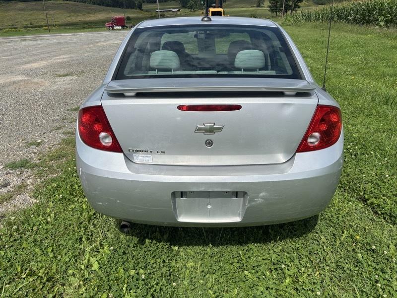 Chevrolet Cobalt LS Sedan 2005