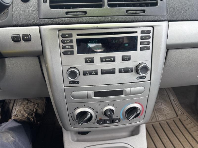 Chevrolet Cobalt LS Sedan 2005