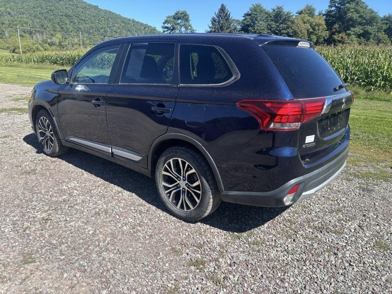 Mitsubishi Outlander SE AWD 2016