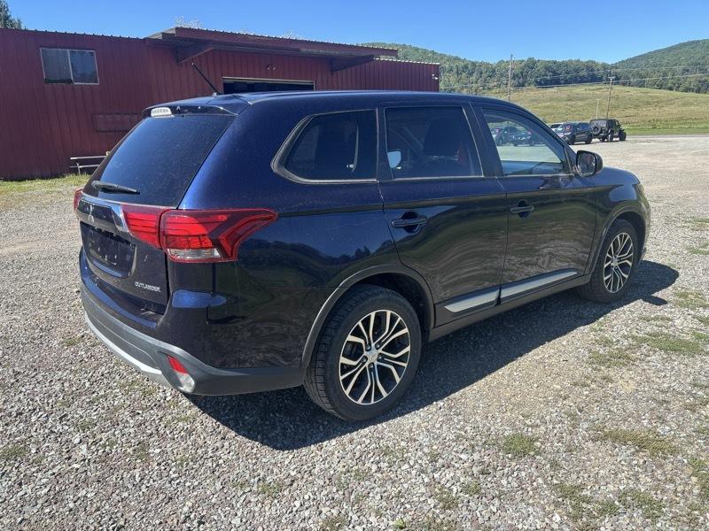 Mitsubishi Outlander SE AWD 2016
