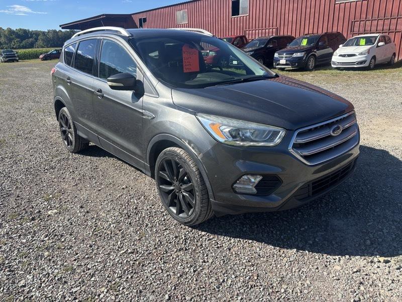 Ford Escape Titanium 4WD 2017