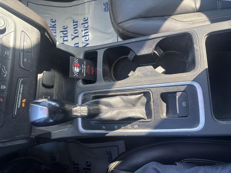 Ford Escape Titanium 4WD 2017