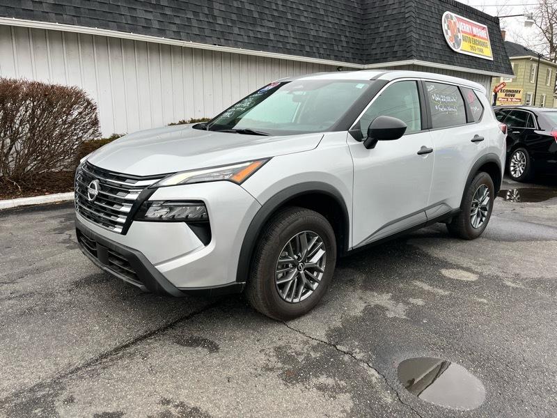 2024 Nissan Rogue FWD S