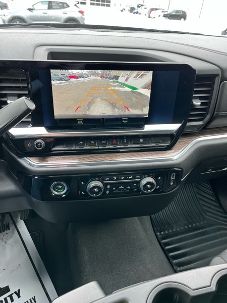 Chevrolet Silverado 1500 LT Crew Cab 4WD 2023