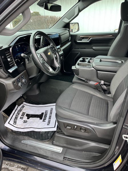 Chevrolet Silverado 1500 LT Crew Cab 4WD 2023