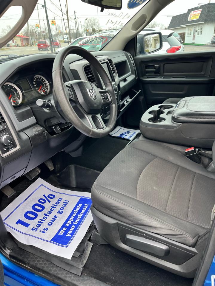 RAM 1500 Classic Express 4x4 Crew Cab 5'7" Box 2019