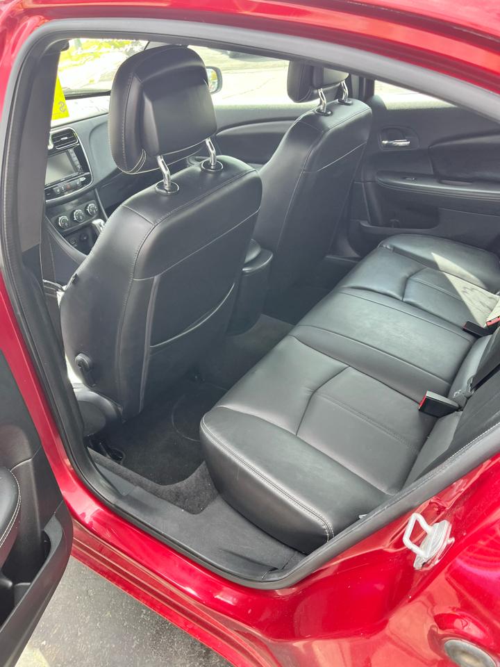 Chrysler 200 4dr Sdn Limited 2012