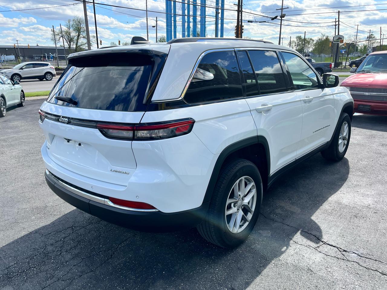 Jeep Grand Cherokee Laredo 4x4 2023