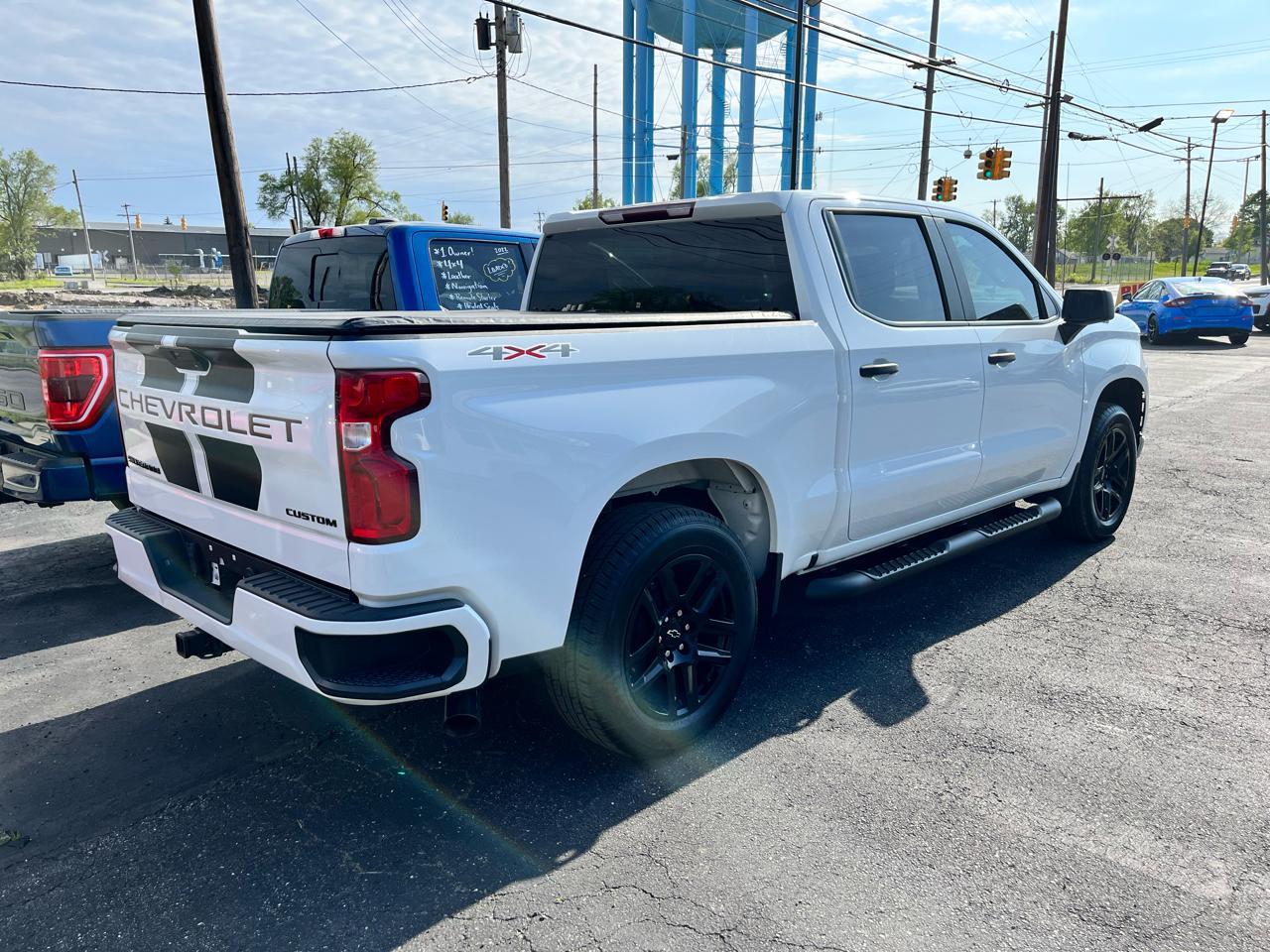 Chevrolet Silverado 1500 4WD Crew Cab 147" Custom 2021