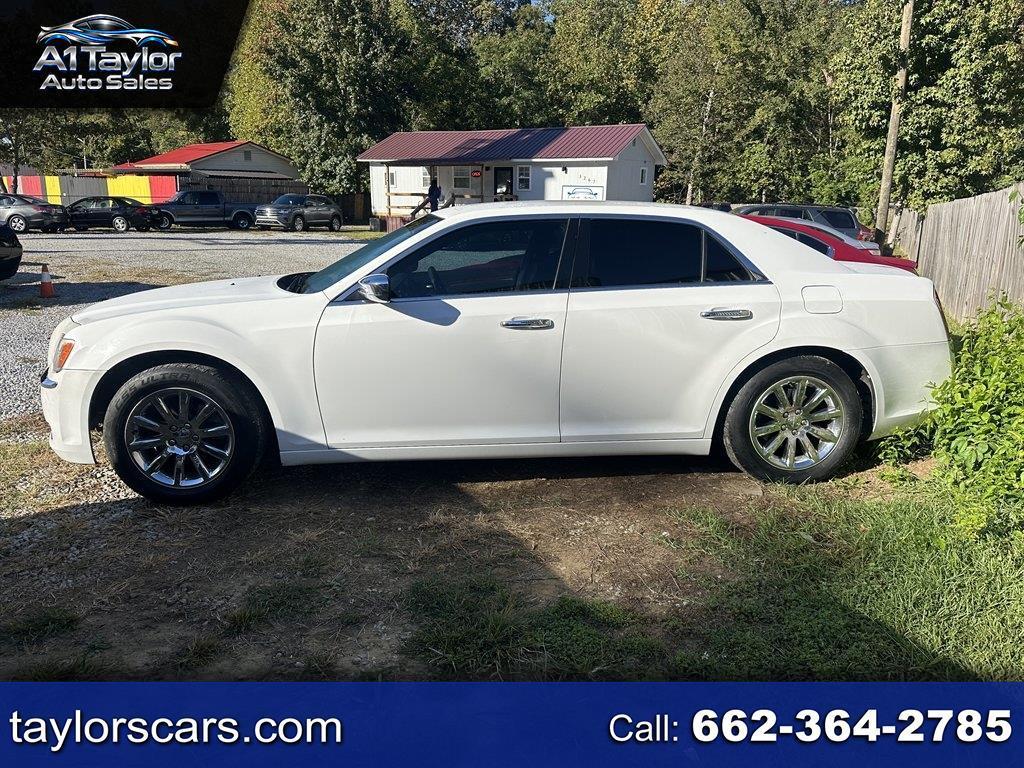 Chrysler 300 4dr Sdn V6 Limited RWD 2012