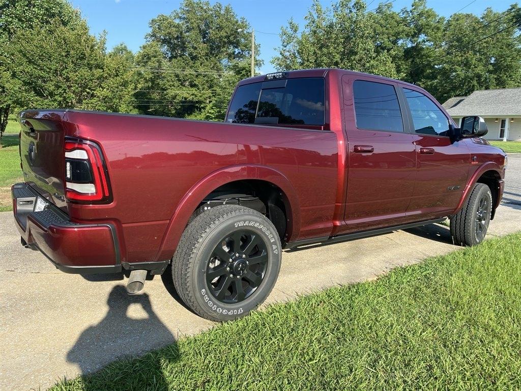 RAM 2500 Laramie 4x4 Crew Cab 6'4" Box 2021