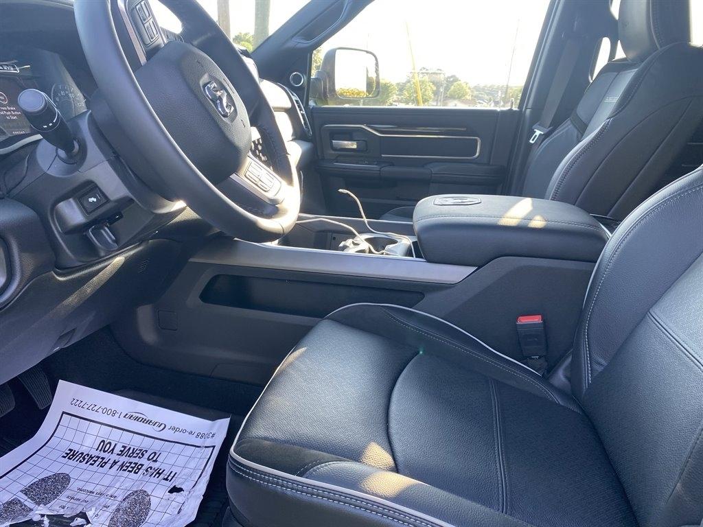 RAM 2500 Laramie 4x4 Crew Cab 6'4" Box 2021