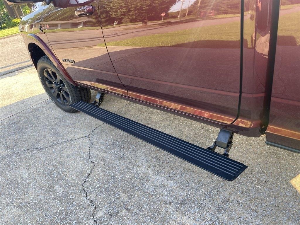 RAM 2500 Laramie 4x4 Crew Cab 6'4" Box 2021