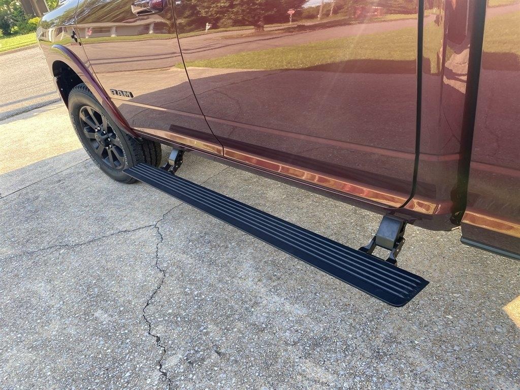 RAM 2500 Laramie 4x4 Crew Cab 6'4" Box 2021