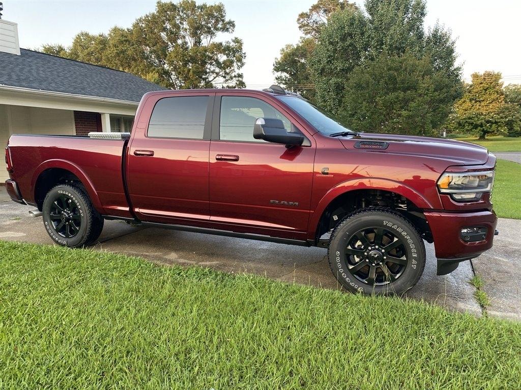 RAM 2500 Laramie 4x4 Crew Cab 6'4" Box 2021