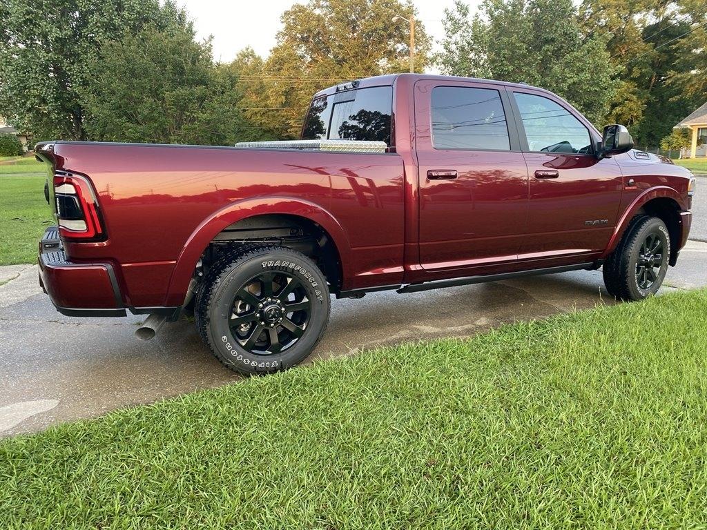 RAM 2500 Laramie 4x4 Crew Cab 6'4" Box 2021