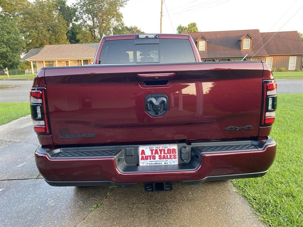 RAM 2500 Laramie 4x4 Crew Cab 6'4" Box 2021