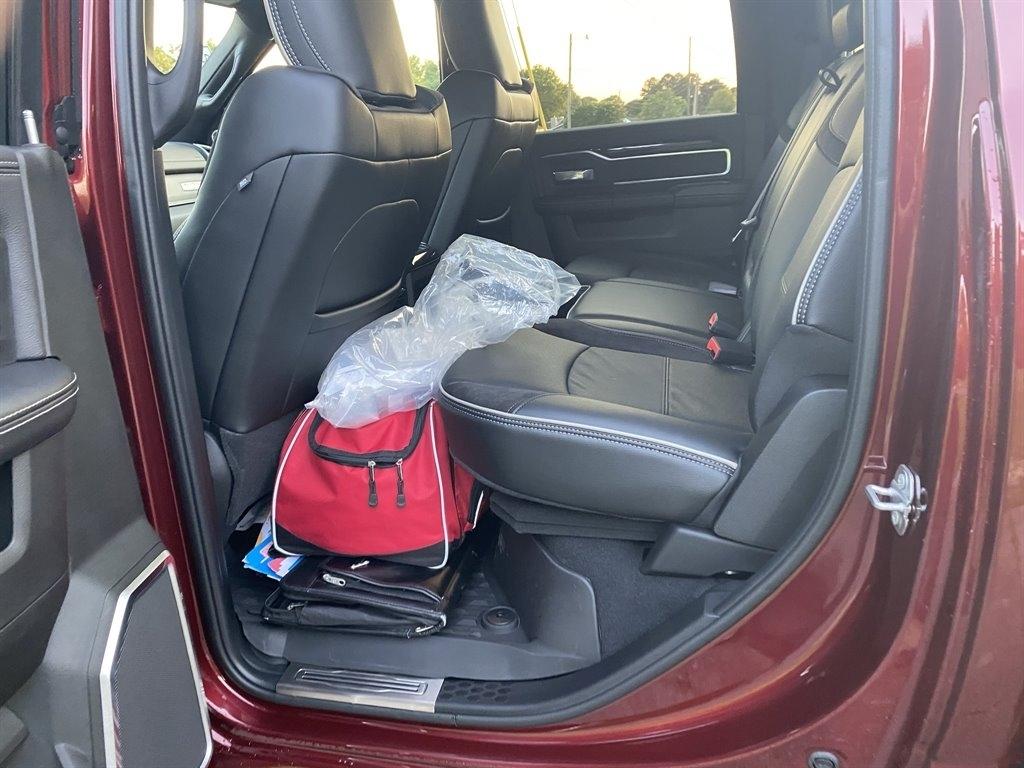 RAM 2500 Laramie 4x4 Crew Cab 6'4" Box 2021