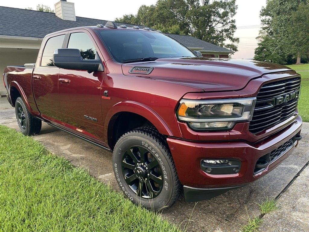 RAM 2500 Laramie 4x4 Crew Cab 6'4" Box 2021