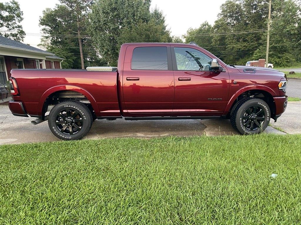 RAM 2500 Laramie 4x4 Crew Cab 6'4" Box 2021
