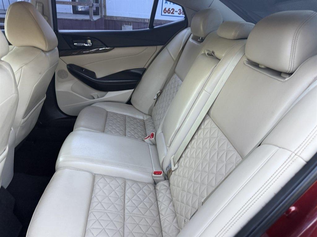 Nissan Maxima 4dr Sdn 3.5 Platinum 2016