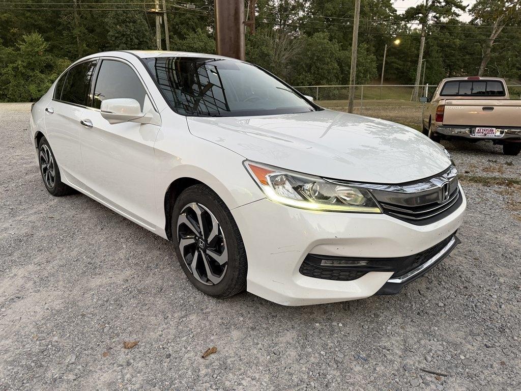 Honda Accord Sedan EX-L V6 Auto w/Navi & Honda Sensing 2017