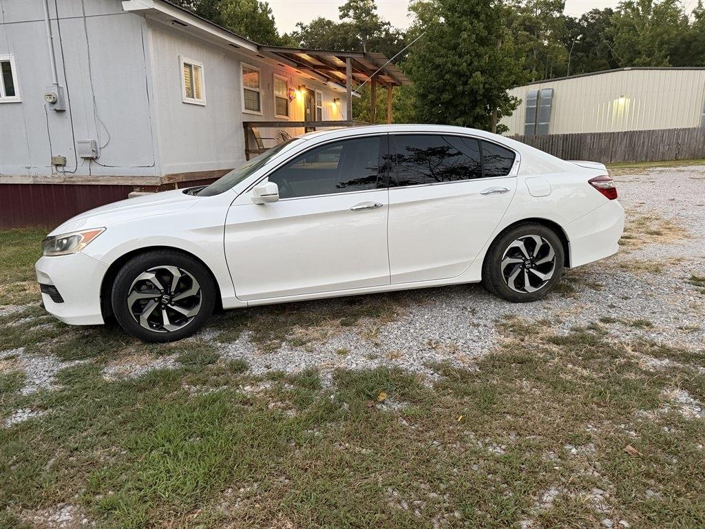 Honda Accord Sedan EX-L V6 Auto w/Navi & Honda Sensing 2017