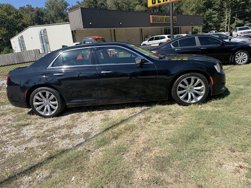 Chrysler 300 Limited RWD 2019
