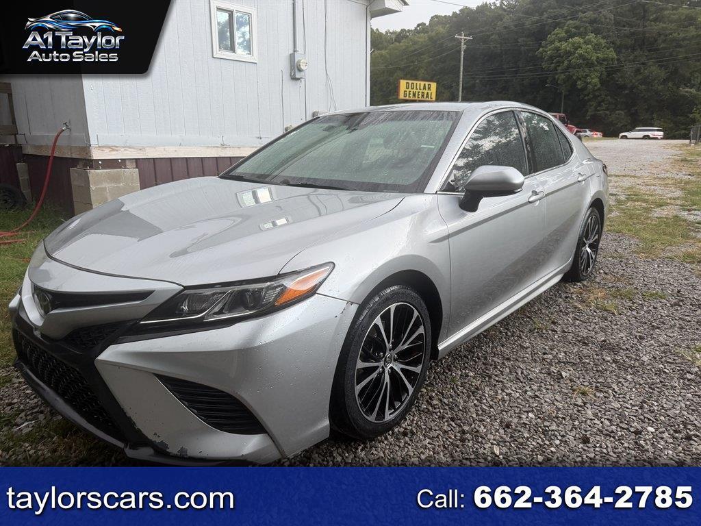 Toyota Camry SE Auto (Natl) 2020
