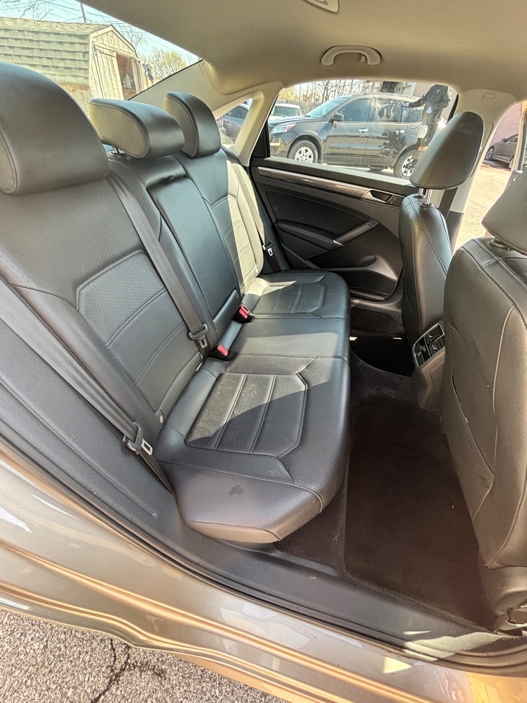 Volkswagen Passat SE PZEV 6A 2016