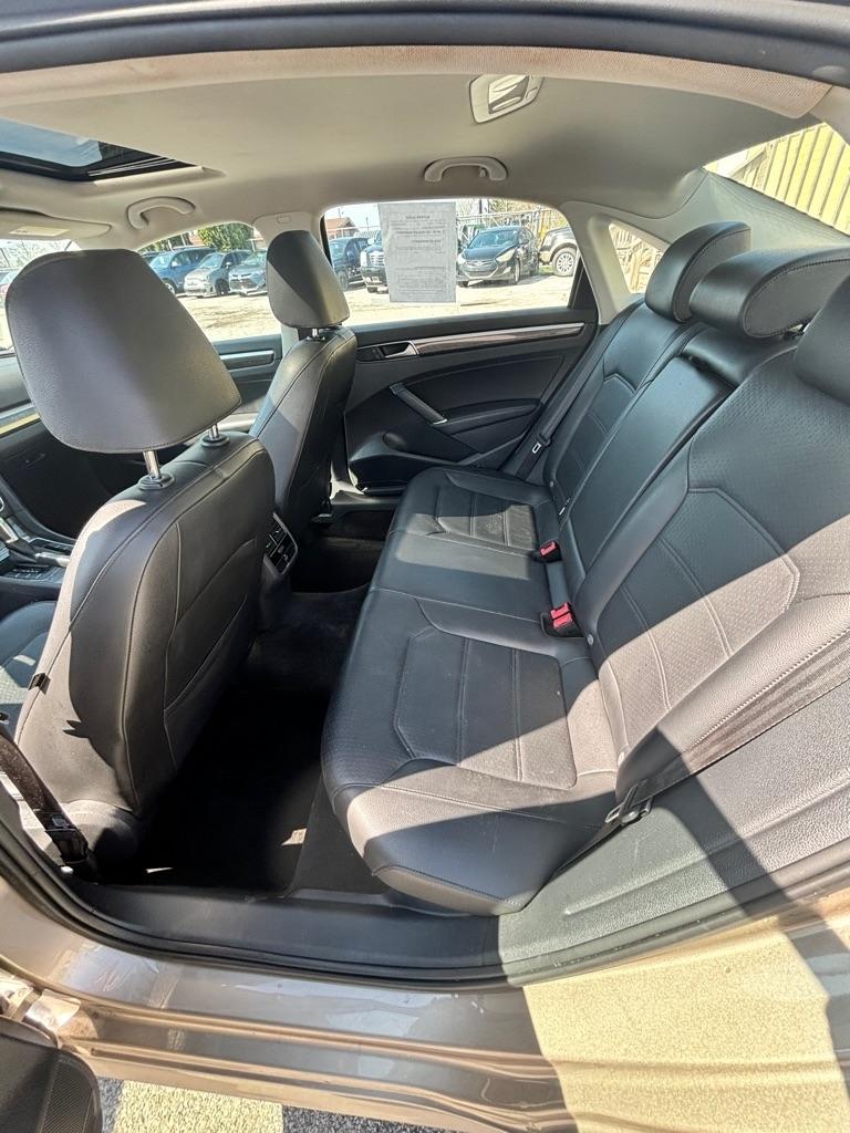 Volkswagen Passat SE PZEV 6A 2016