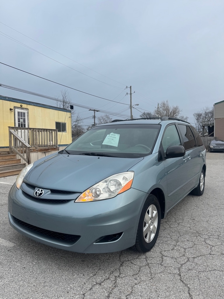 2008 Toyota Sienna CE FWD 8-Passenger