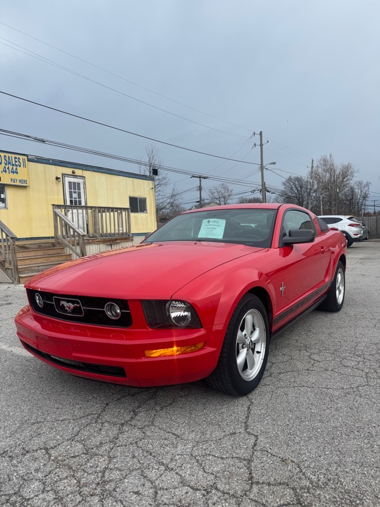 2007 Ford Mustang V6 Deluxe Coupe