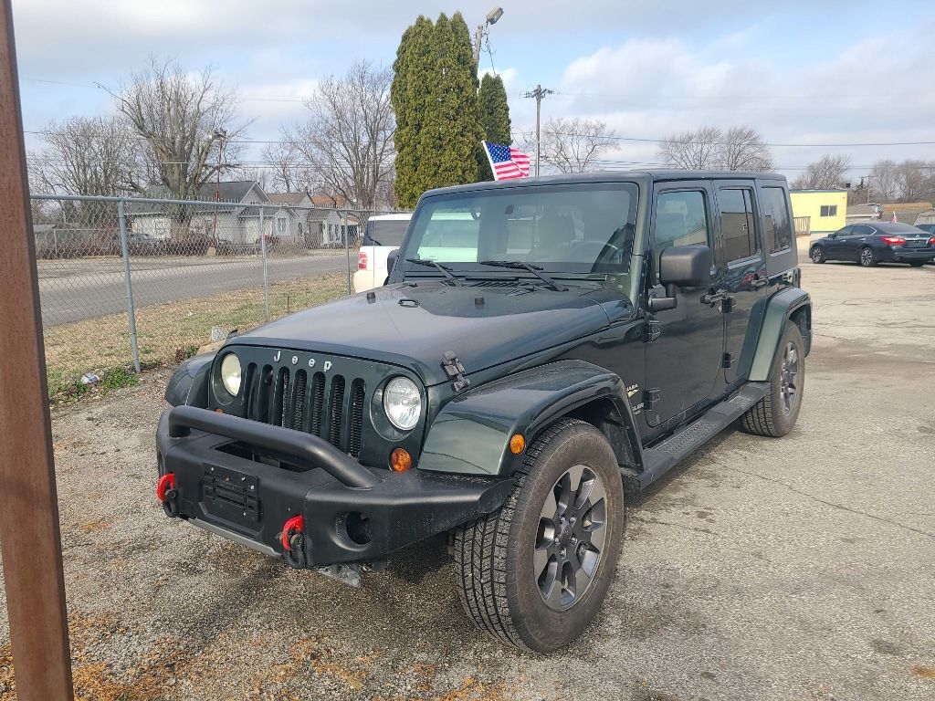 Jeep Wrangler Unlimited Sahara 2WD 2010