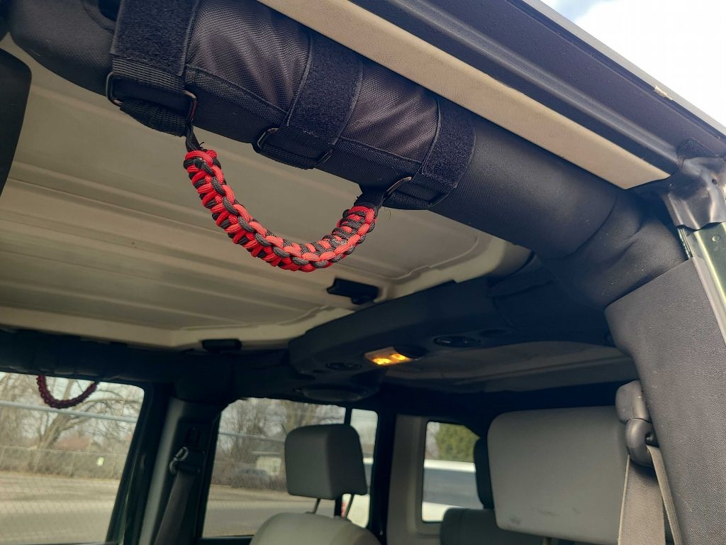 Jeep Wrangler Unlimited Sahara 2WD 2010