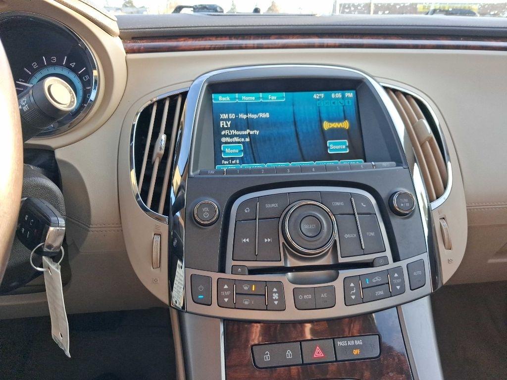 Buick LaCrosse Base 2013