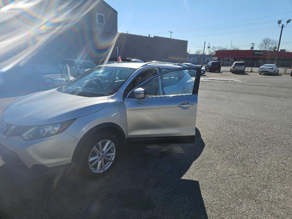Nissan Rogue Sport S 2018