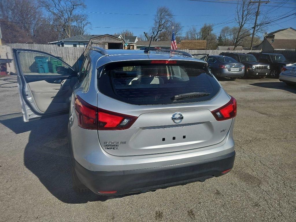 Nissan Rogue Sport S 2018