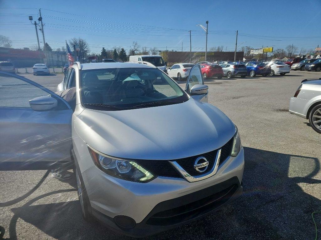 Nissan Rogue Sport S 2018