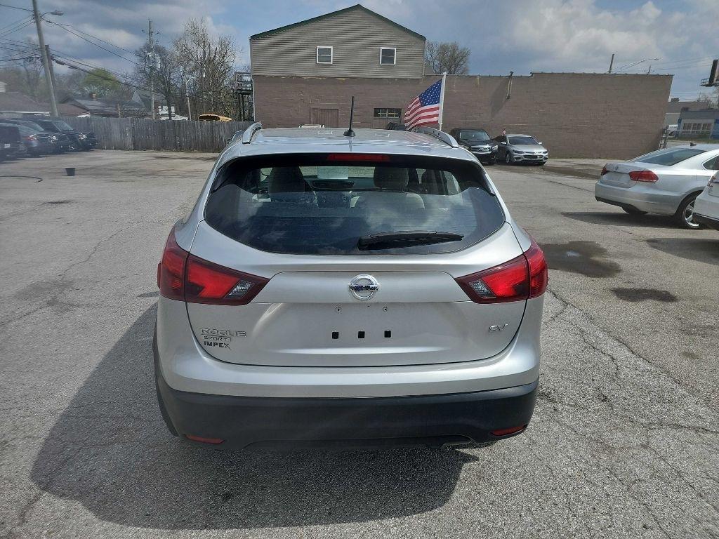 Nissan Rogue Sport S 2018