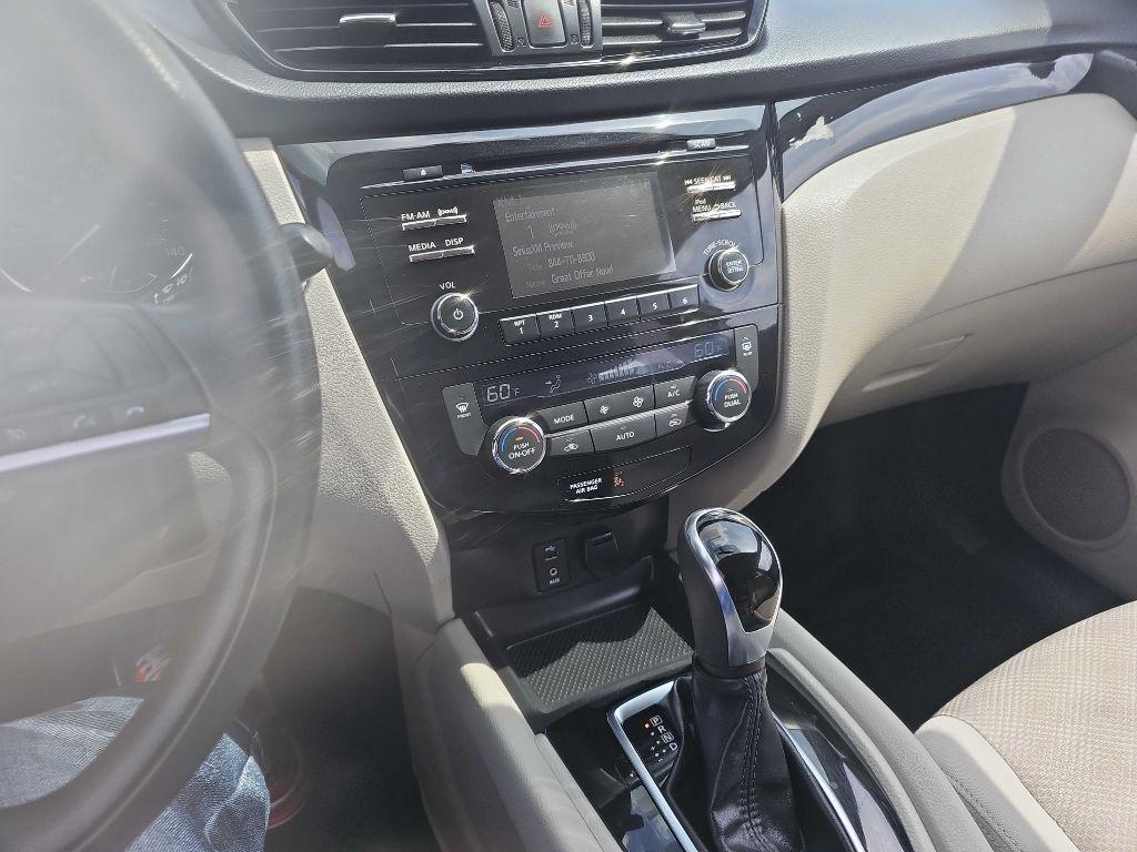 Nissan Rogue Sport S 2018